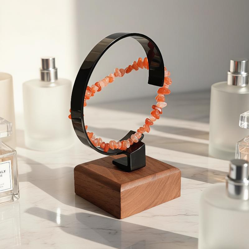Suporte de madeira em forma de - Jewelry And Watches Inc avaliação e preço